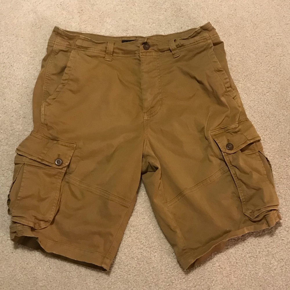 American Eagle Cargo shorts